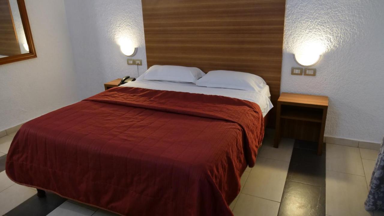 Hotel Franco Yaoundé מראה חיצוני תמונה